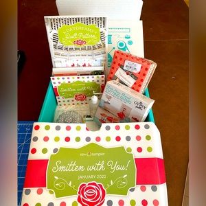 Fat Quarter Shop Sew Sampler January 2022 Box